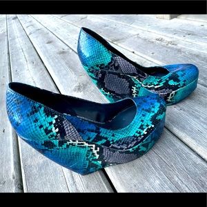ALDO snakeskin blue animal print platform shoes heels rare leather slip on 8
